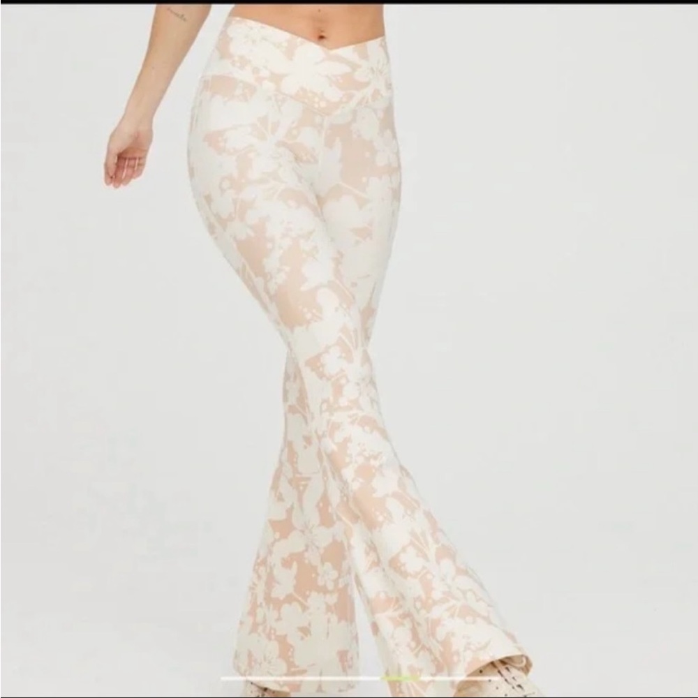 Offline Aerie Floral High Waisted Crossover Wide Leg Floral Leggings